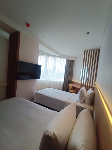 WYNS Hotel Bandung 4/10