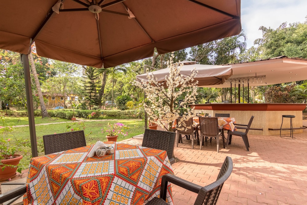 Granpas Inn Bougainvillea 37/50