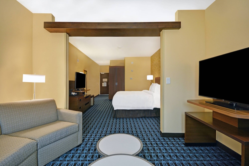 Fairfield Inn & Suites By Marriott Savannah Sw/Richmond Hill 37/53