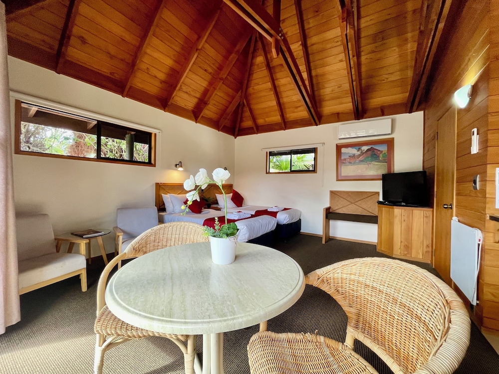 Pacific Harbour Villas(FORMERLY Pacific Harbour Lodge) 39/66