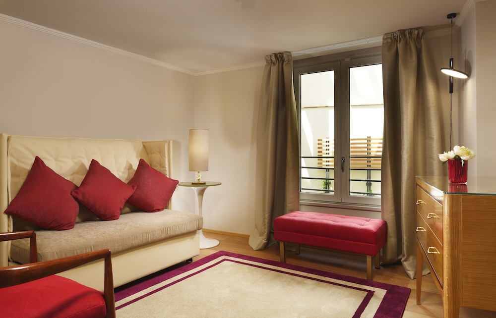 Grand Hotel Minerva 58/74