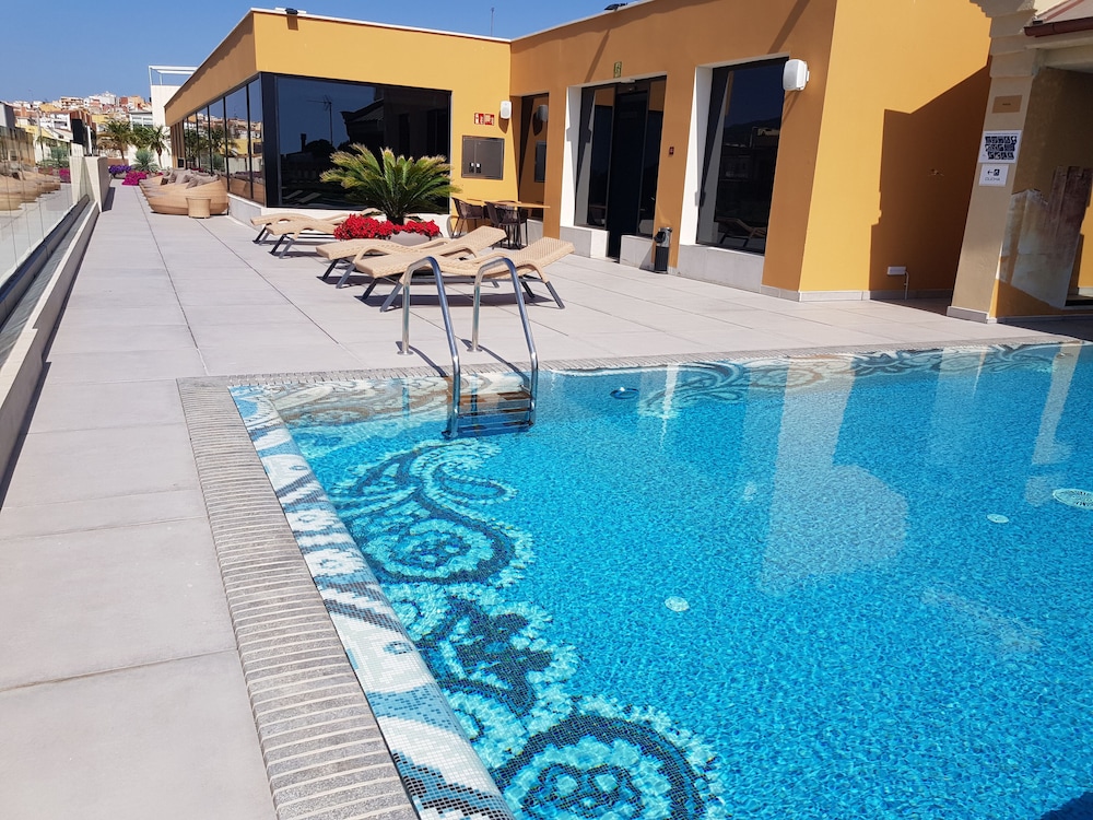 Elke Spa Hotel 67/74