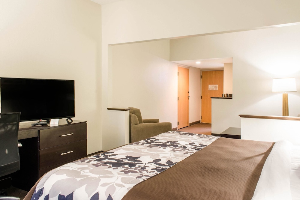 Sleep Inn & Suites Metairie - New Orleans West 35/37