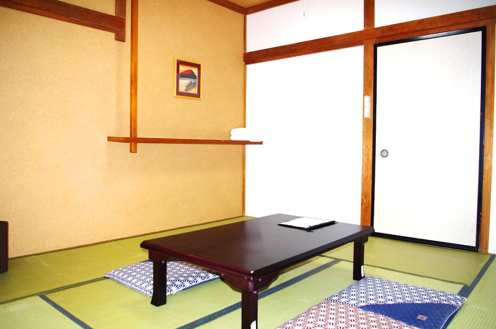 K S House Mt Fuji 49/68