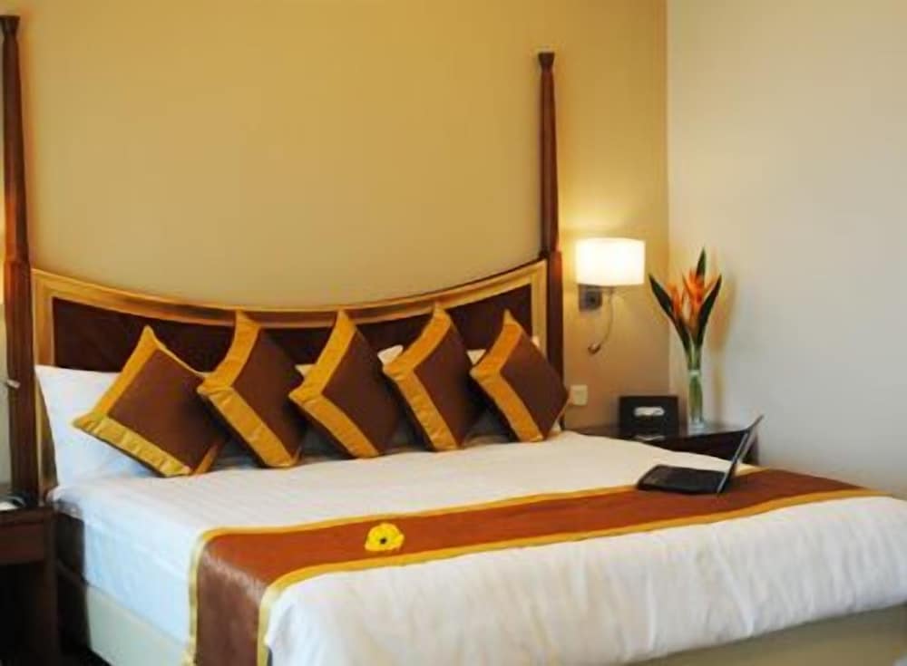 Nilai Springs Resort Hotel 18/57