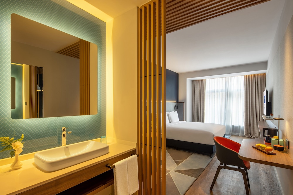Holiday Inn Express Qingdao Jinshui 47/49