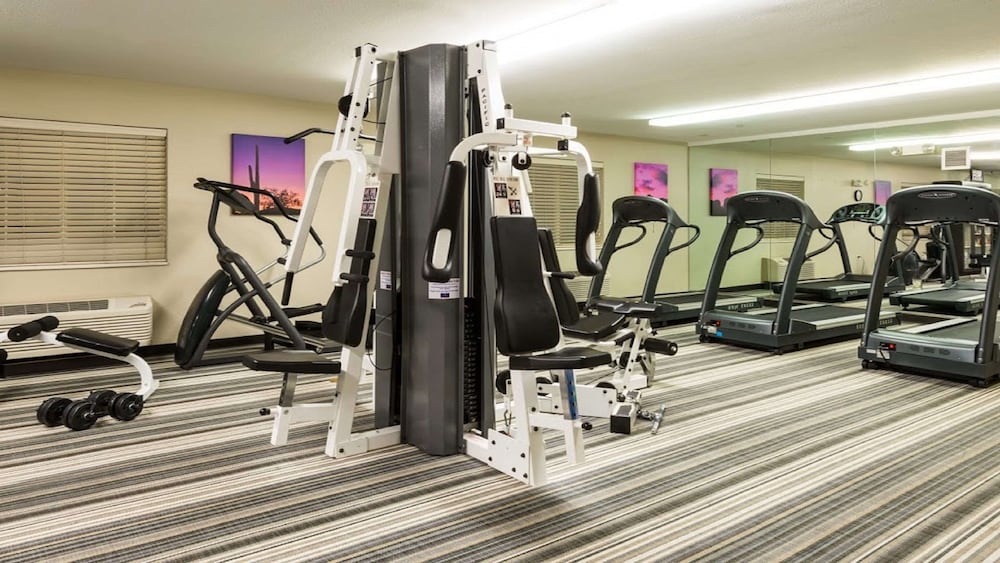 Sonesta Simply Suites Chicago Waukegan 15/29