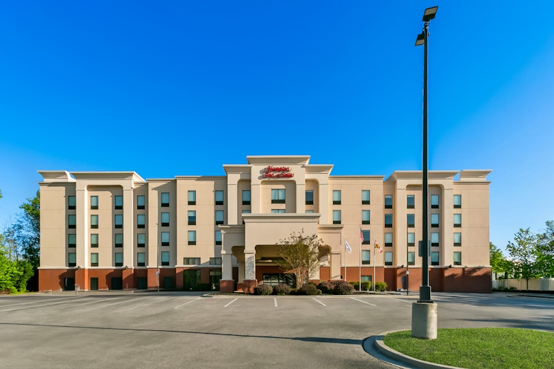 Hampton Inn Suites Baltimore Woodlawn 33/34