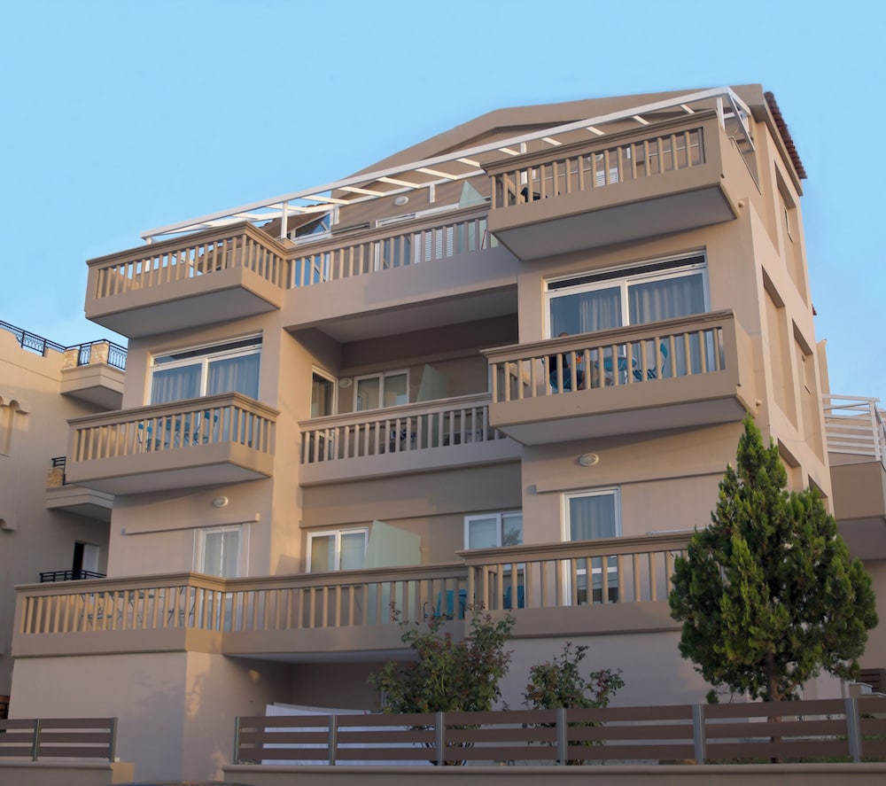 Pantheon Apartments photo1