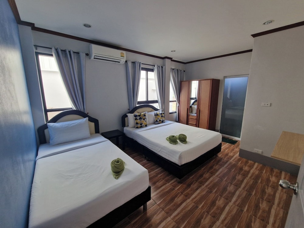 DELUXE, APARTMENT