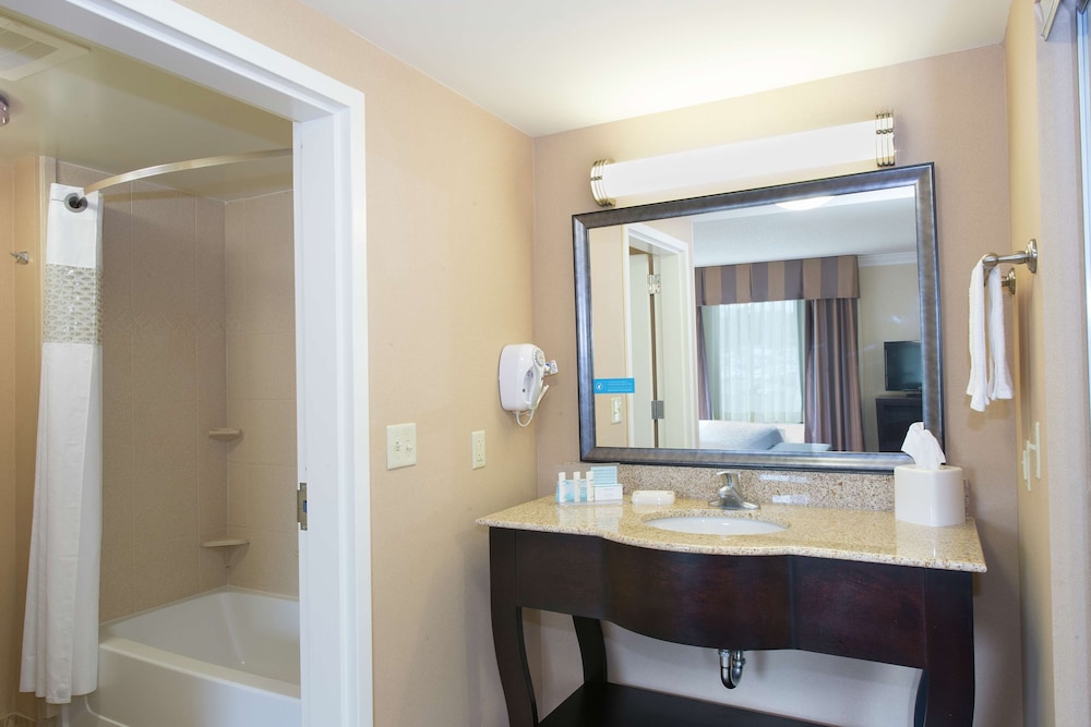 Hampton Inn And Suites Scottsboro 20/44