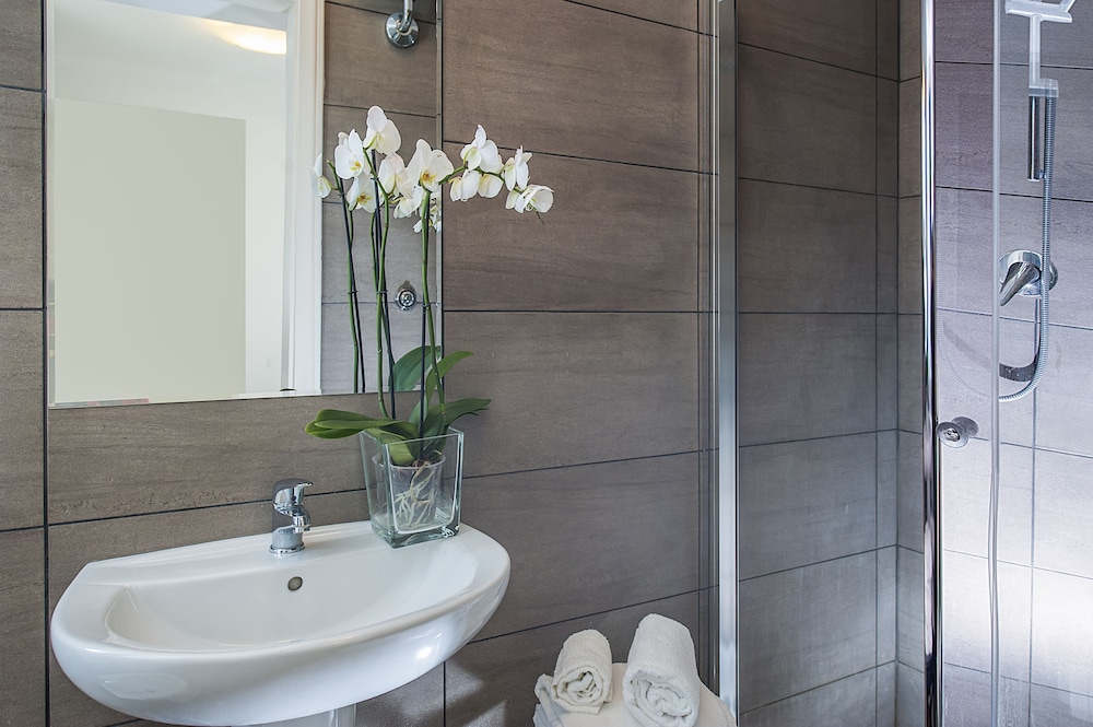 Corso Vittorio Apartments 56/62
