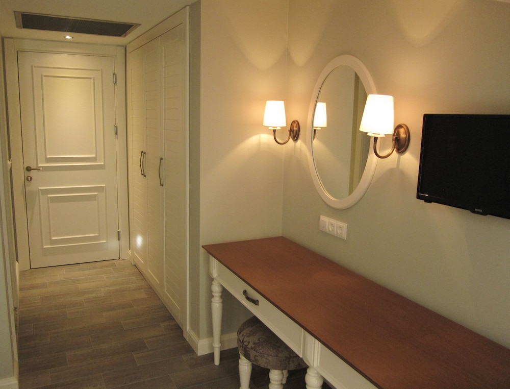 Sarban Hotel 5/30