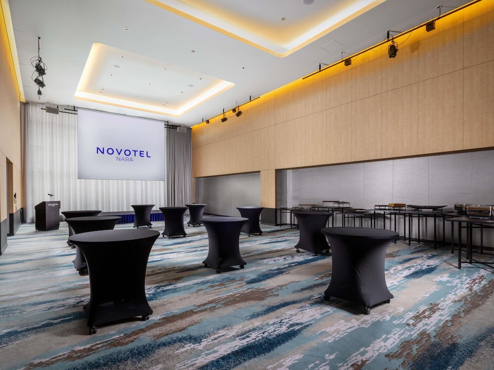 NOVOTEL NARA 76/84