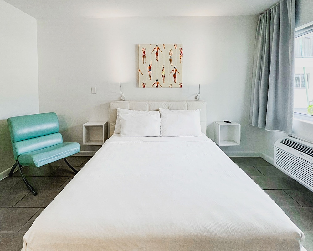 Tranquilo A North Beach Village Resort Hotel 11/64