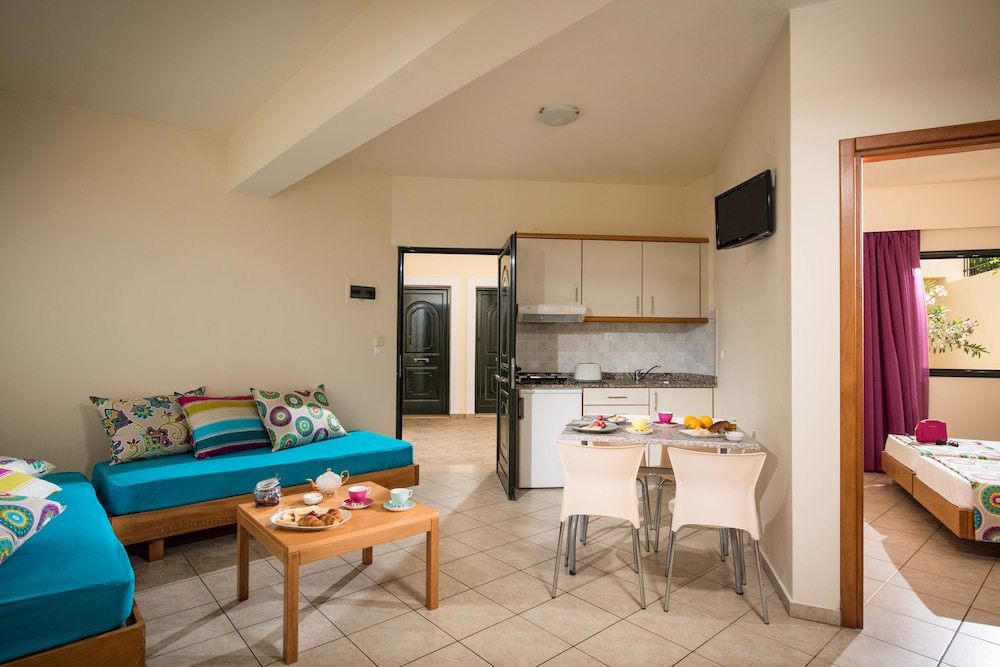Kristalli Hotel 22/40