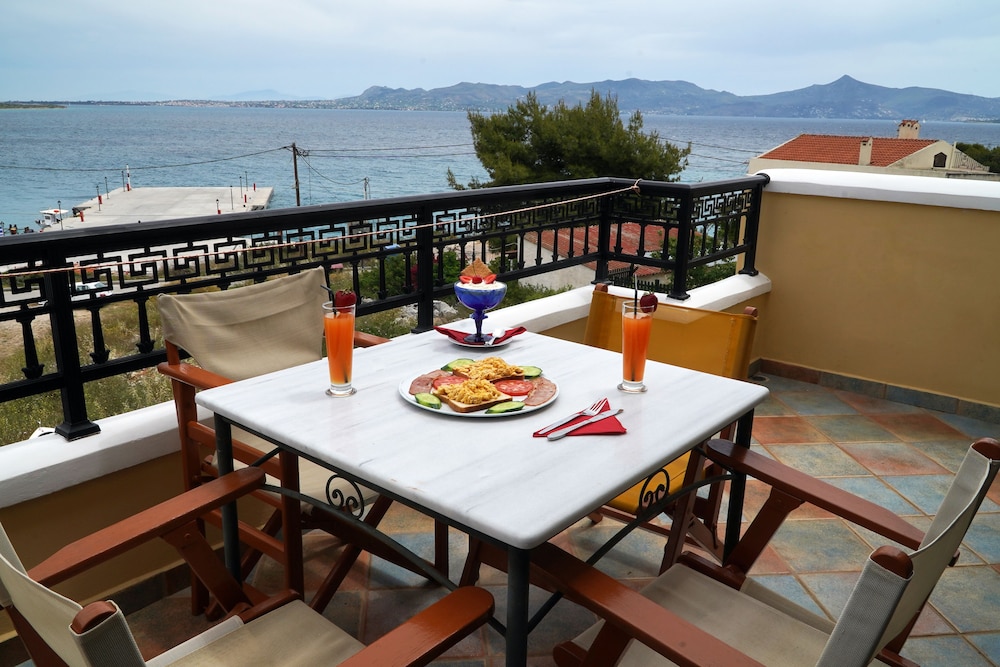 Vasilaras Hotel 35/50
