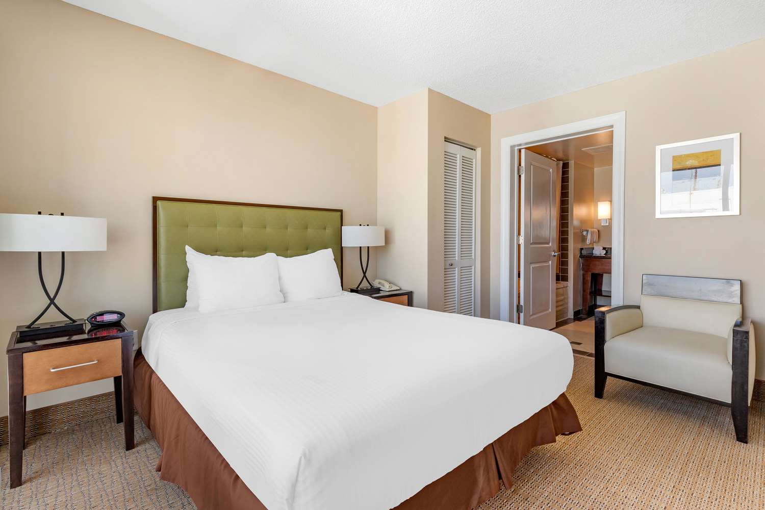 1 Bedroom, King Bed, Ocean Front, Sofa