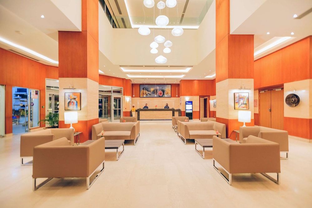 Golden Tulip Le Diplomate Cotonou 49/72
