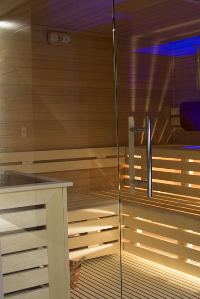 Castel Martini Wellness And Business Hotel 14/31