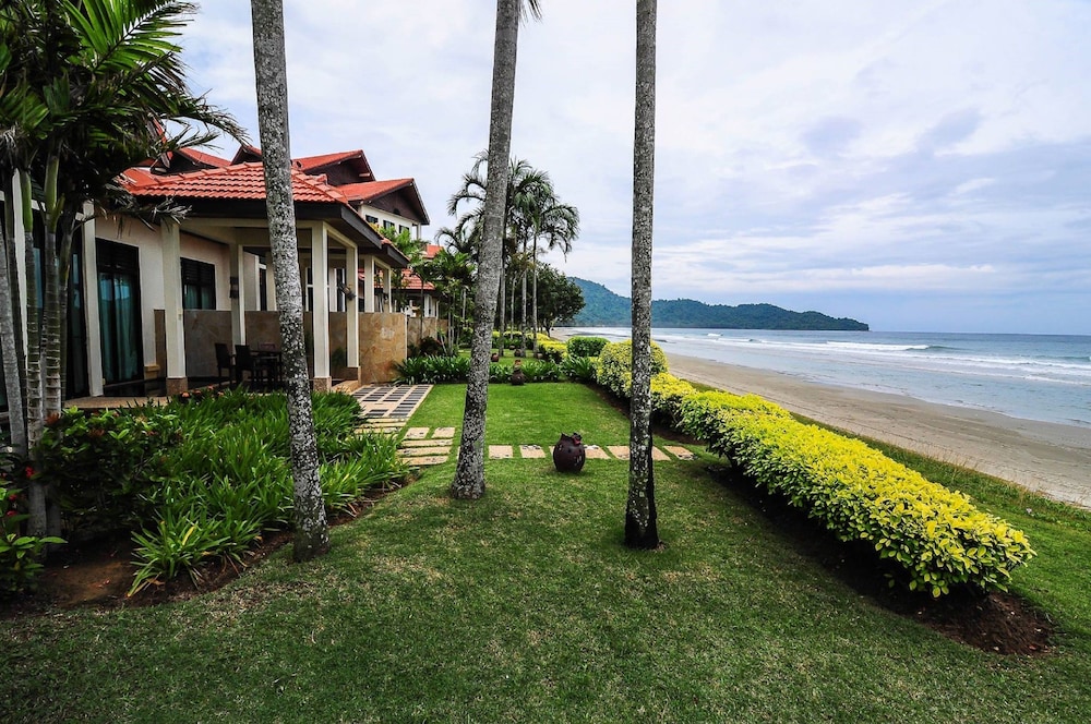 Borneo Beach Villas 7/62