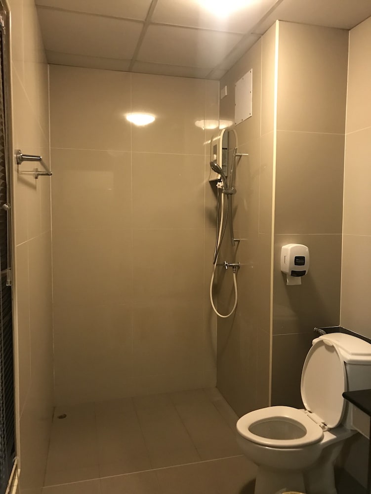 Ton Thong Resort Hotel 34/40