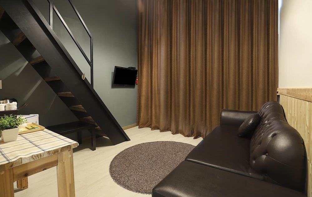 Hotel Hue Loft 36/50
