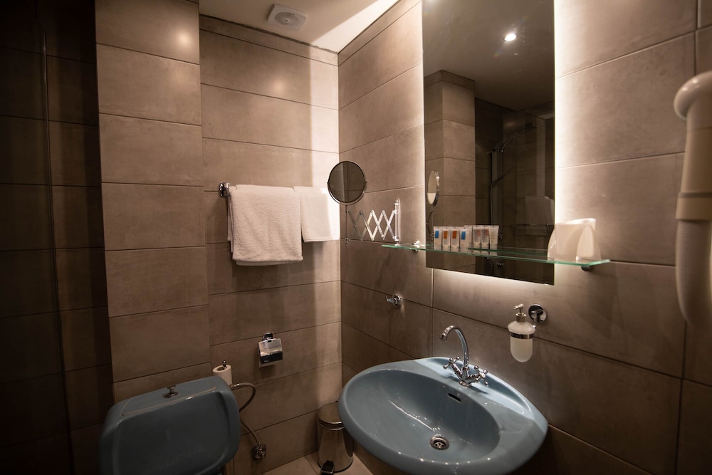 Nidimos Hotel 50/50