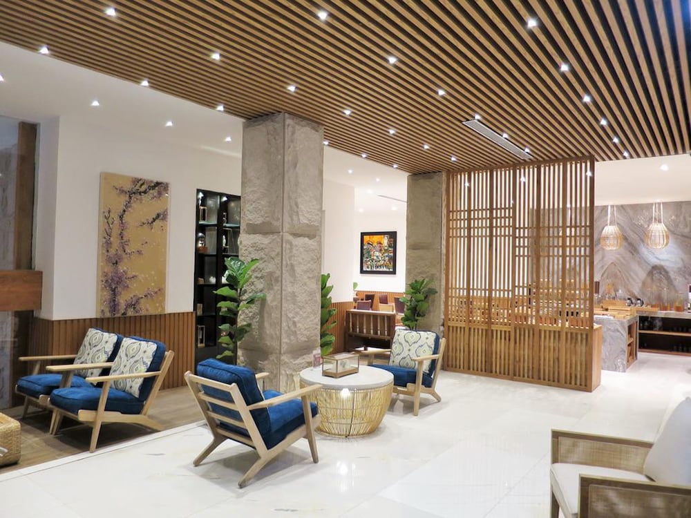 A&Em Art Hotel 45/66