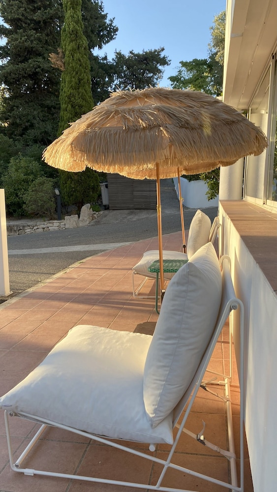 Pamela Hotel Cassis 49/75