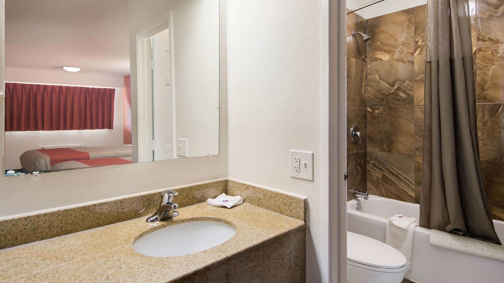 غرفة ديلوكس بسريرين مزدوجين للمدخنين، Motel6 Richmond, VA - Midlothian Turnpike 8/10