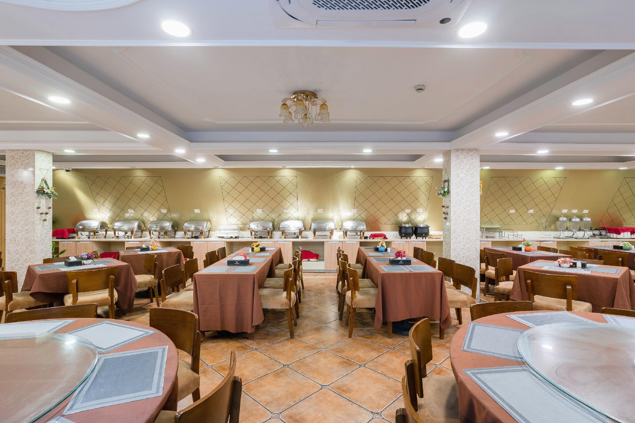 Vienna International Hotel (Shanghai Waigaoqiao Free Trade Zone Yanggao North Road) 22/28