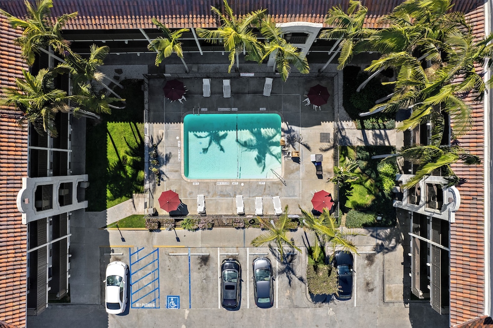 Motel6 Oceanside, CA 9/62