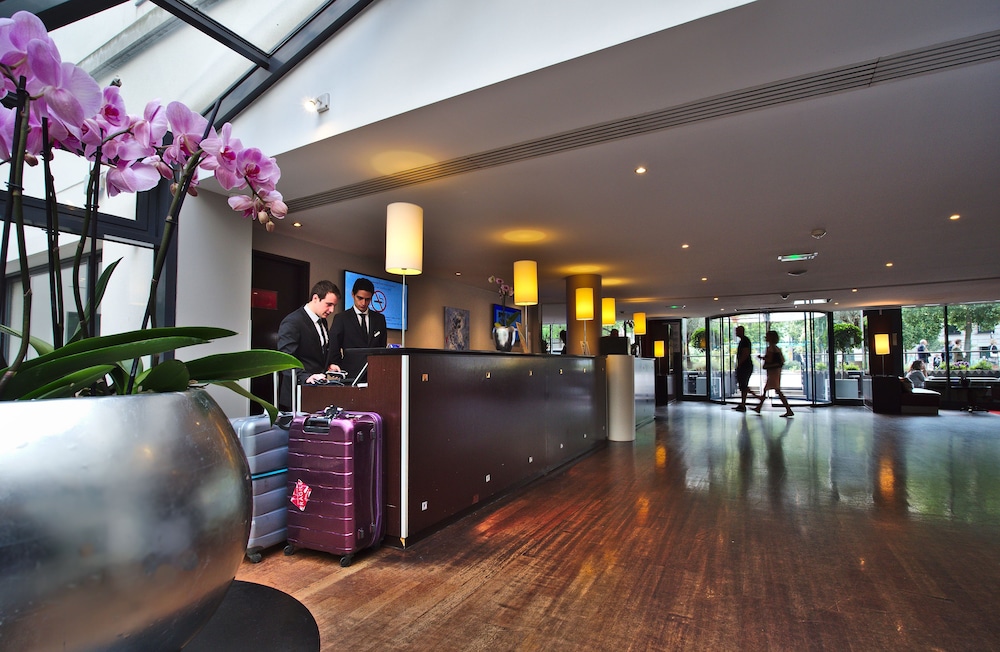 Lobby at Mercure Paris Gare Montparnasse TGV, PARIS