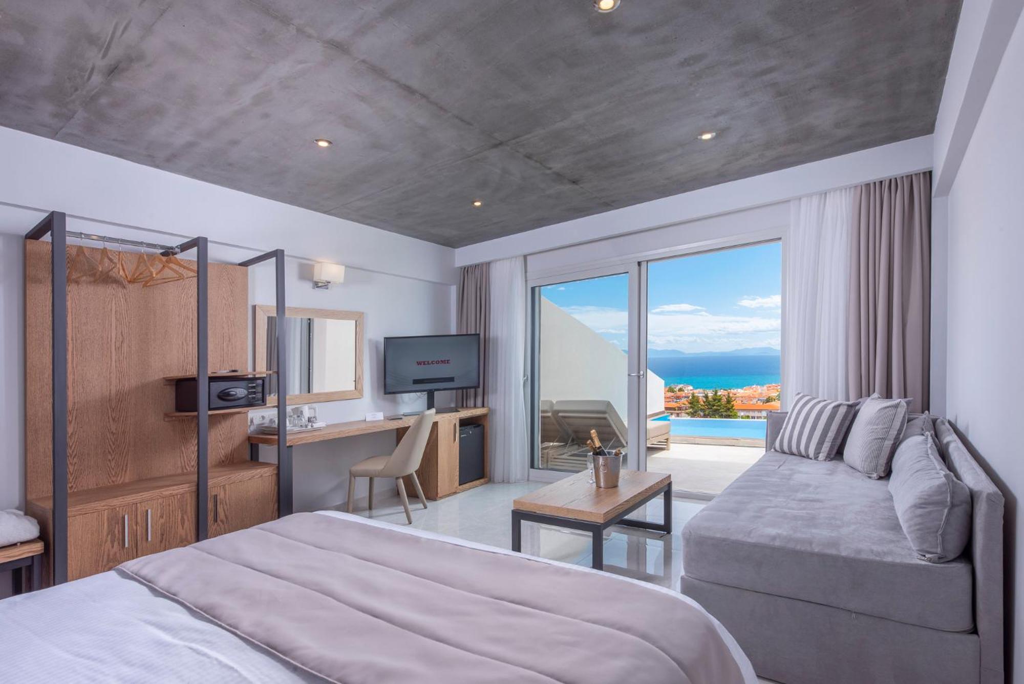 Junior Suite, Deluxe, Panoramic Sea View, Private Heated Pool، Alia Palace - Adults Only 2/7