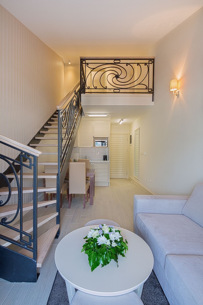 Aparthotel Aria 44/64
