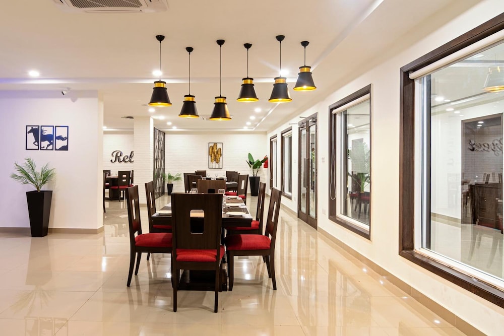 Hotel One Sahiwal 31/50