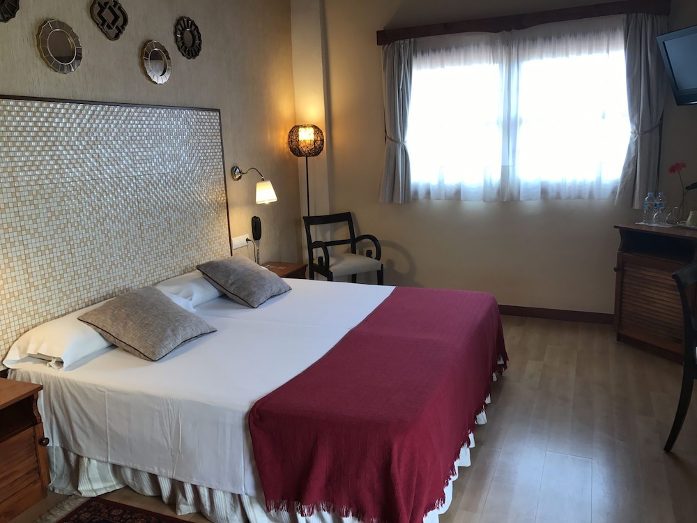 GARA HOTEL 27/72
