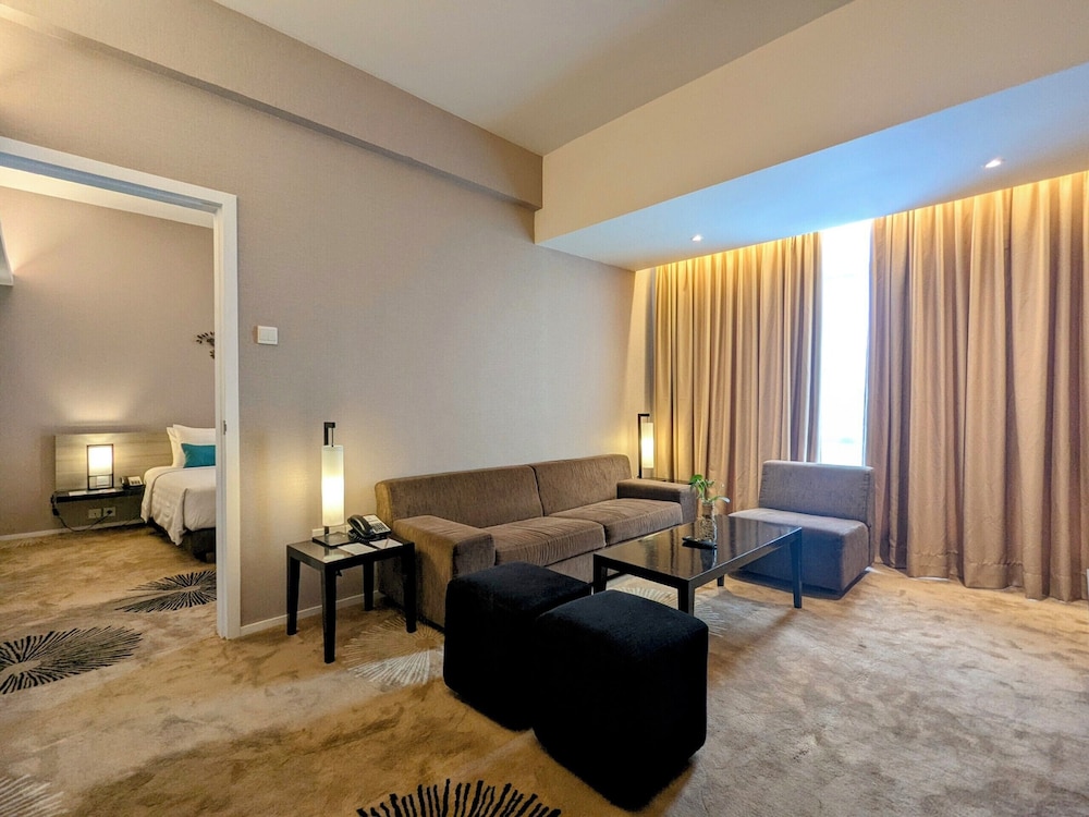 Grand Zuri Jababeka Cikarang 48/68