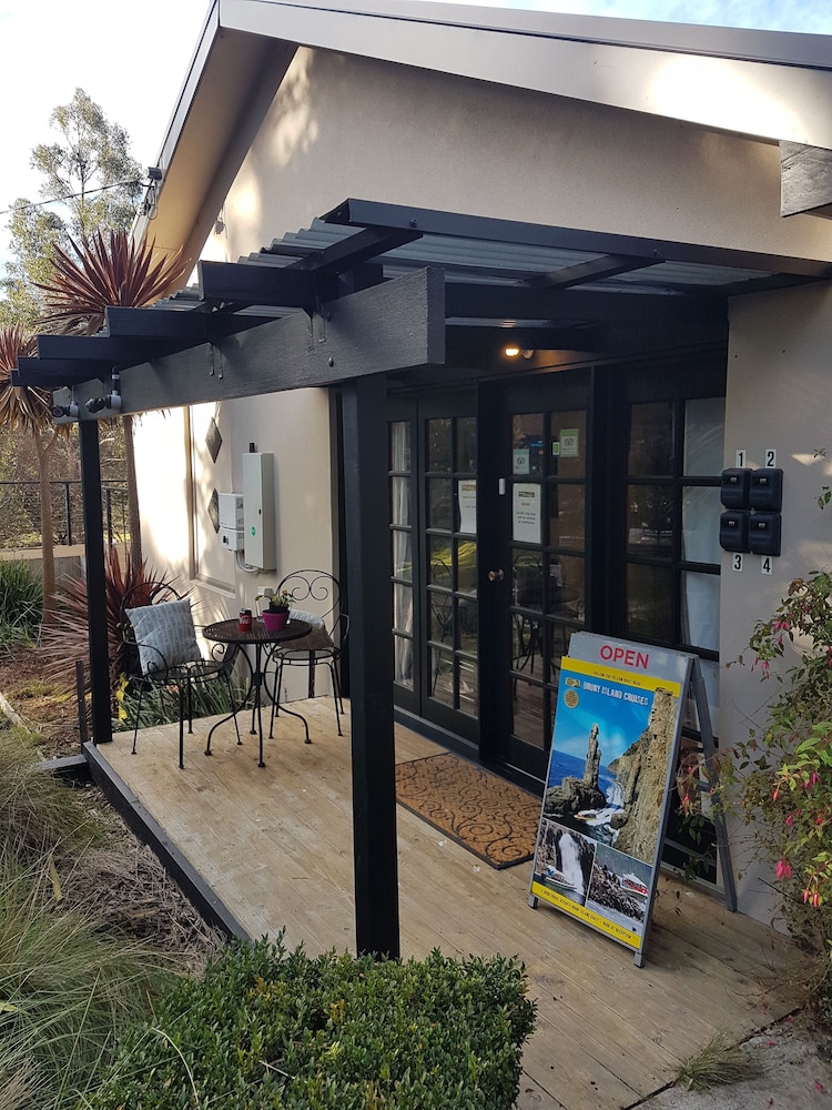 Oyster Cove Chalets 2/42
