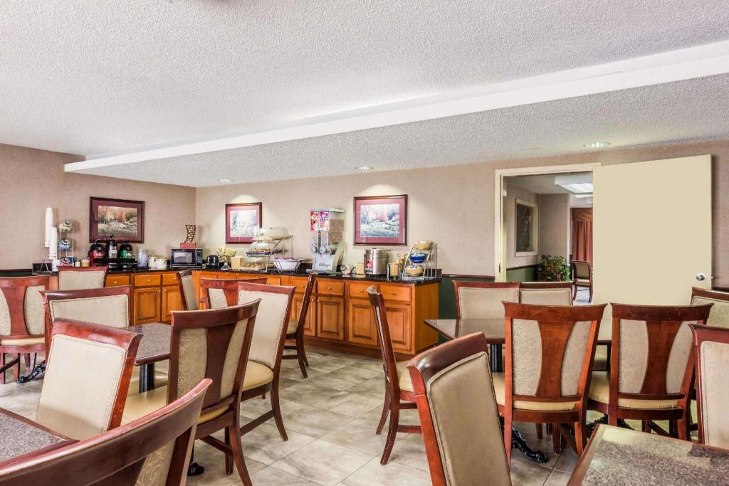 Days Inn By Wyndham Fort Payne 26/27