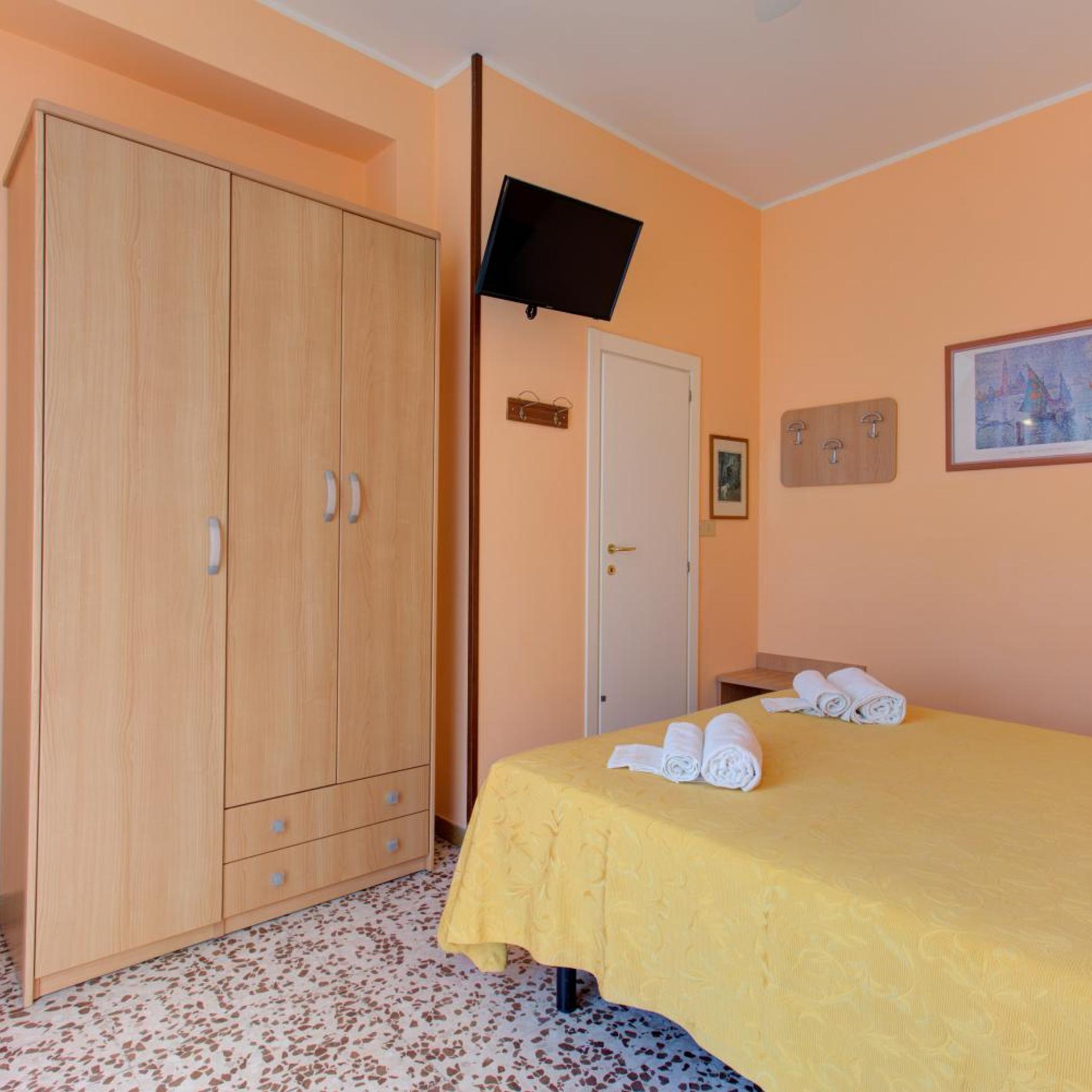 Hotel Nella 10/50