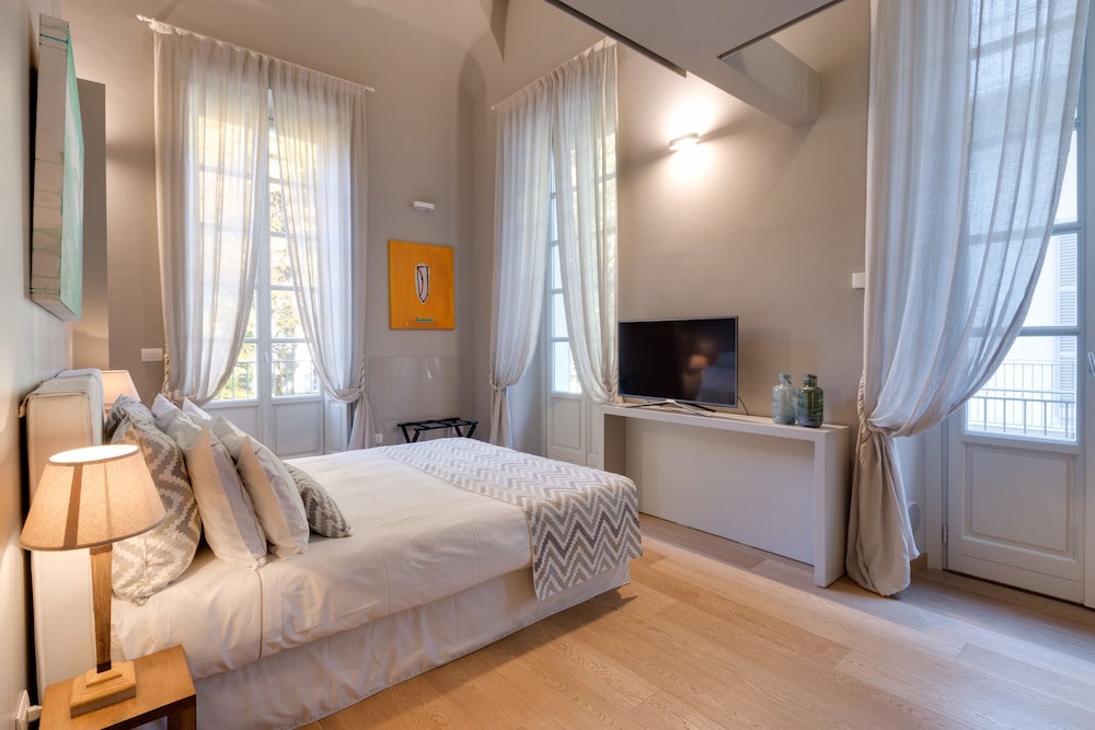 Palazzo Del Carretto Art Apartments 29/72