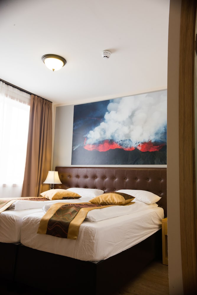 HOTEL JAZZ 16/50