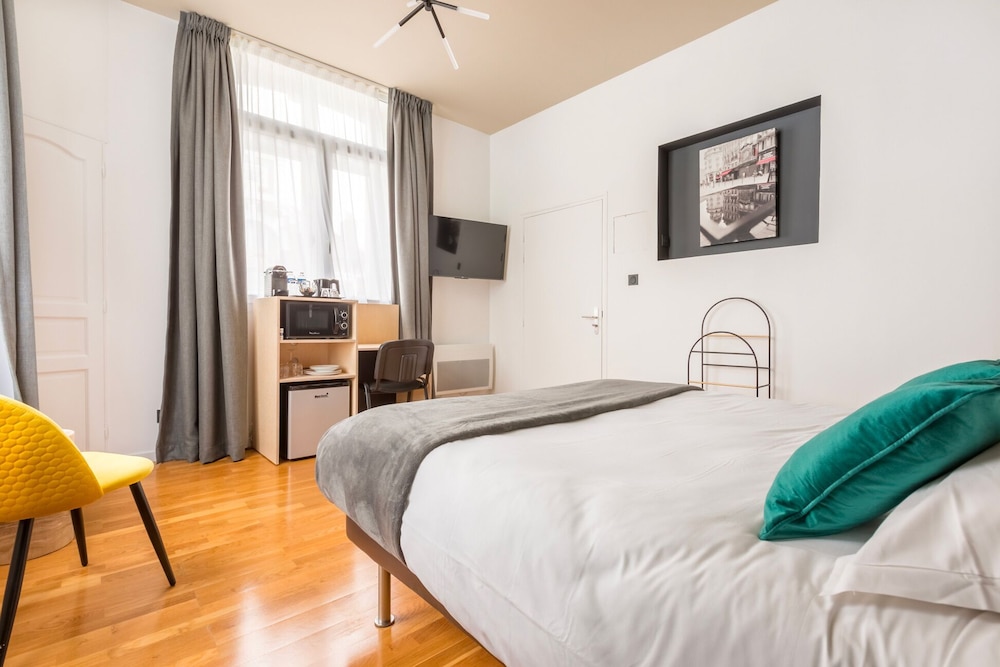 Villa Hotel Gounod 8/51