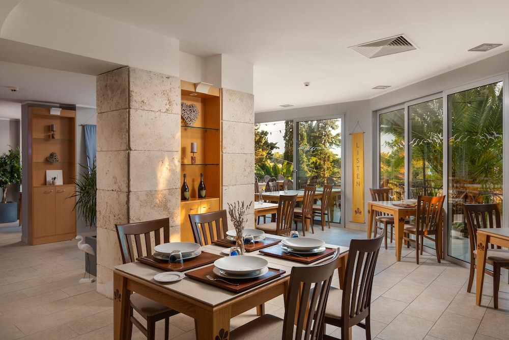 Boutique Beach Resort Podstine 36/50