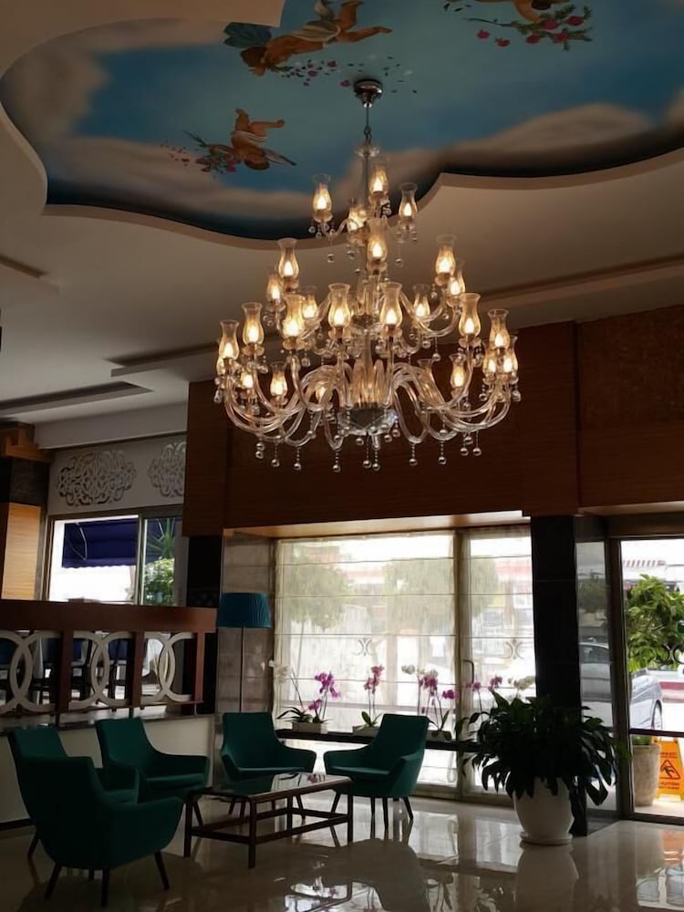 Parador Beach Hotel 9/47