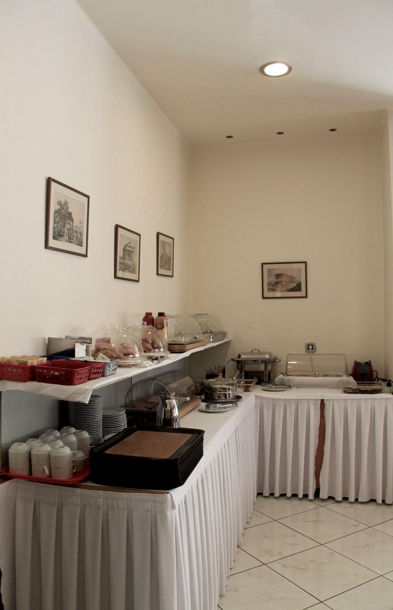Platon Hotel 38/51