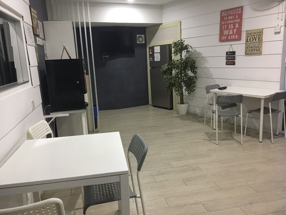 Travelogue Guest House 38/50