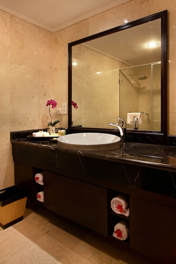 The Singhasari Resort 9/77